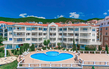 ID 14351 Двухкомнатная квартира в Лазур 2 Фото 1 