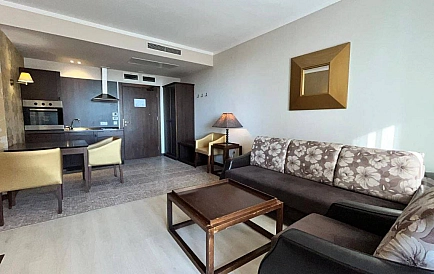 ID 14913 Двухкомнатная квартира в Барсело Роял Бич Фото 2