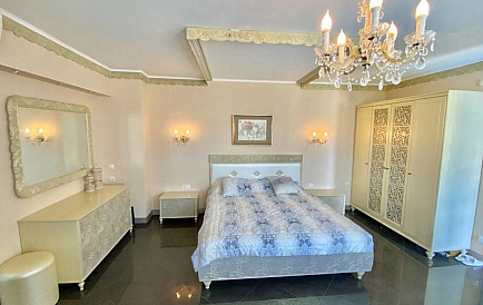 ID 14853 Пятикомнатная квартира в Эстебан Фото 8