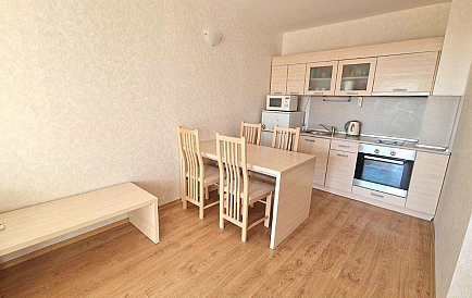 ID 14082 Двухкомнатная квартира в Рутланд Бич Фото 1 