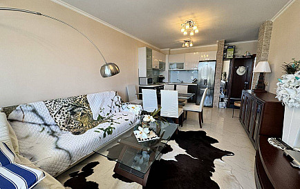 ID 15454 Двухкомнатная квартира в Лазур  Фото 1 