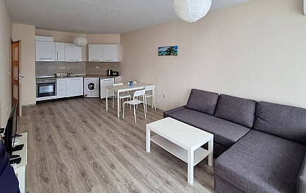 ID 15916 Двухкомнатная квартира в Саут Бей Варна Фото 1 