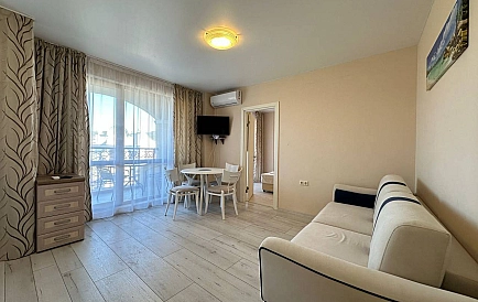 ID 14822 Двухкомнатная квартира в Сезоны 3 Фото 2