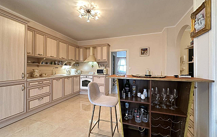 ID 14568 Шикарная трехкомнатная квартира в Эстебан Фото 1 