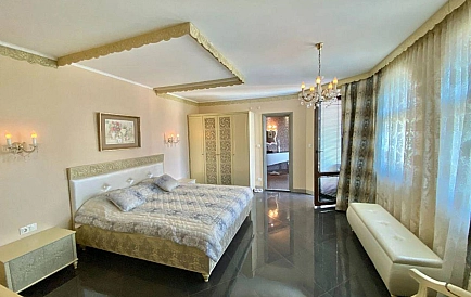 ID 14853 Пятикомнатная квартира в Эстебан Фото 3