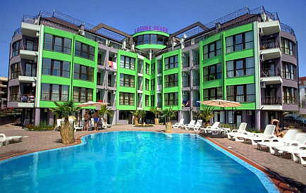 ID 14008 Трехкомнатная квартира в Лагуна Бич Фото 1 