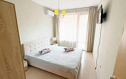 ID 14852 Двухкомнатная квартира в Сан Флауер Фото 8