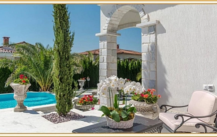 ID 11563 Вилла в Эден Парк Фото 8