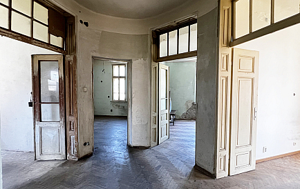 ID 14044 Четырехкомнатная квартира в Бургасе Фото 1 