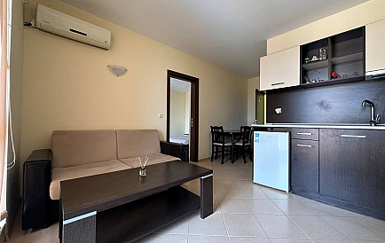 ID 13906 Двухкомнатная квартира в Сансет Бич 3 Фото 1 