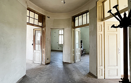 ID 14044 Четырехкомнатная квартира в Бургасе Фото 1 