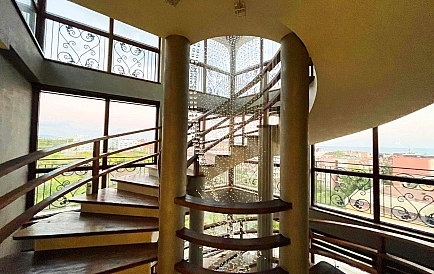 ID 9217 Трехэтажный пентхаус в Эстебан Фото 7