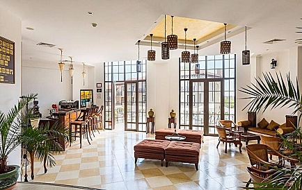 ID 844 Обзор Клиф Бич Фото 2