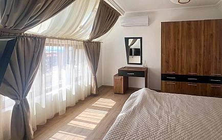 ID 14107 Трехкомнатная квартира в Феникс Фото 9