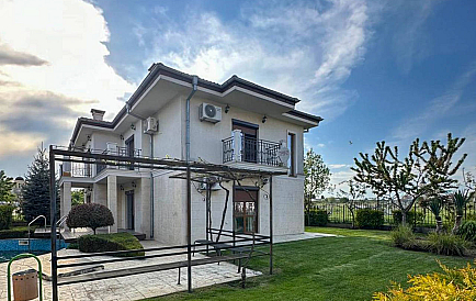 ID 14145 Таунхаус в Элитония 2 Фото 1 