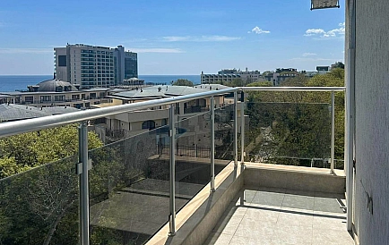 ID 15985 Трехкомнатная квартира в Ялте Фото 8