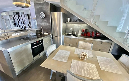 ID 14853 Пятикомнатная квартира в Эстебан Фото 2