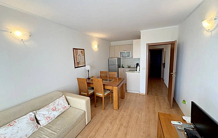 ID 15752 Двухкомнатная квартира в Рутланд Бич 1 Фото 1 
