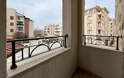 ID 10527 Двухкомнатная квартира в Эстебан Фото 5