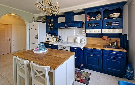 ID 11725 Четырехкомнатная квартира в Посейдон Фото 1 