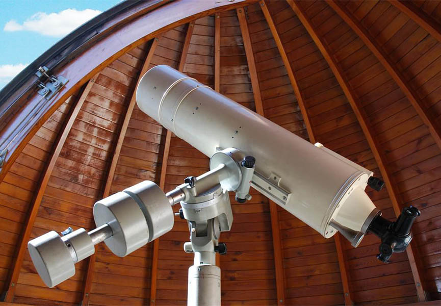 Вид на телескоп снизу