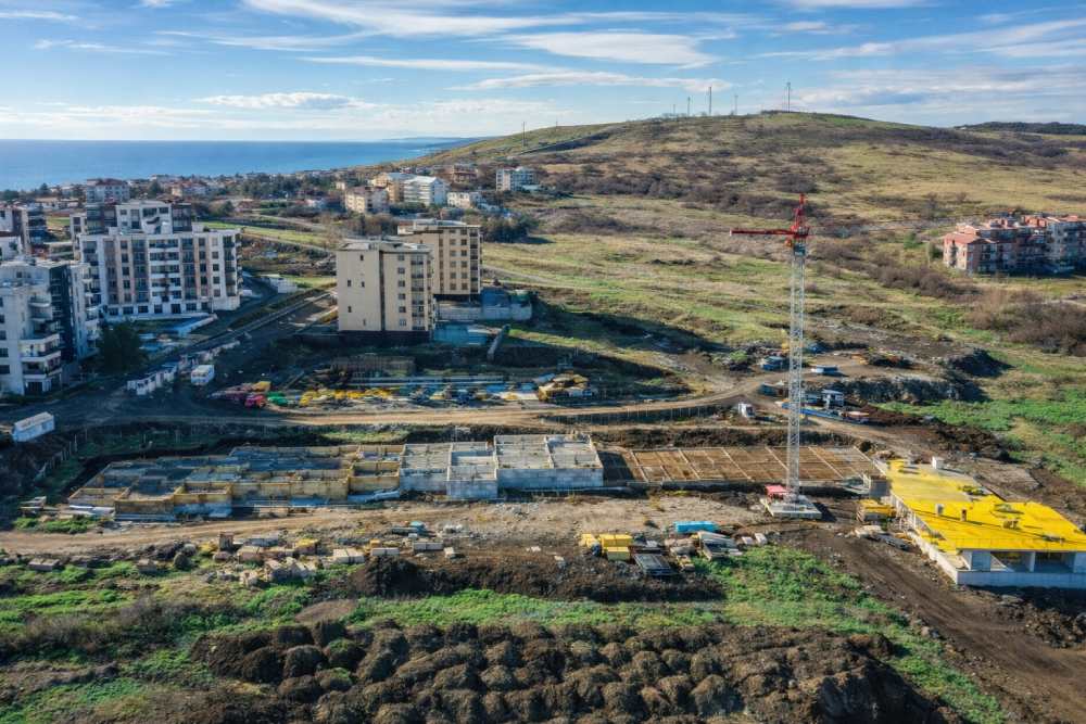 В Варне и Бургасе квартиры покупают на стадии котлована